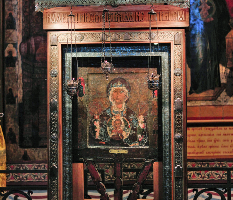 Новгородская икона Божией Матери Знамение