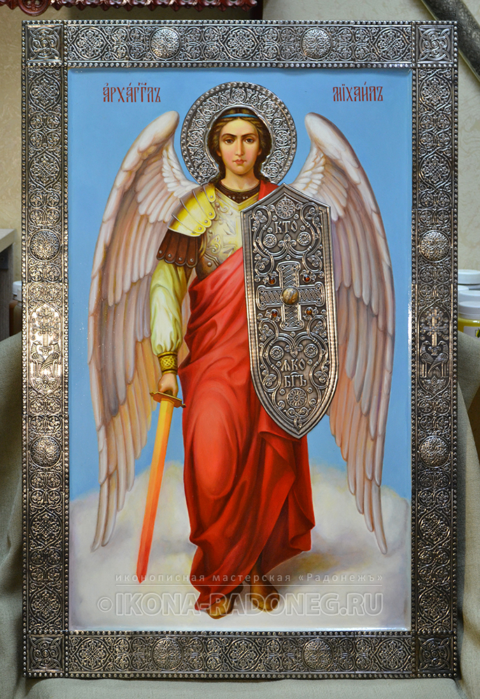 Икона Архангел Михаил (живописная с басмой)