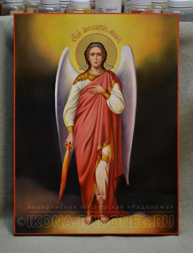 Живописная икона архангела Михаила